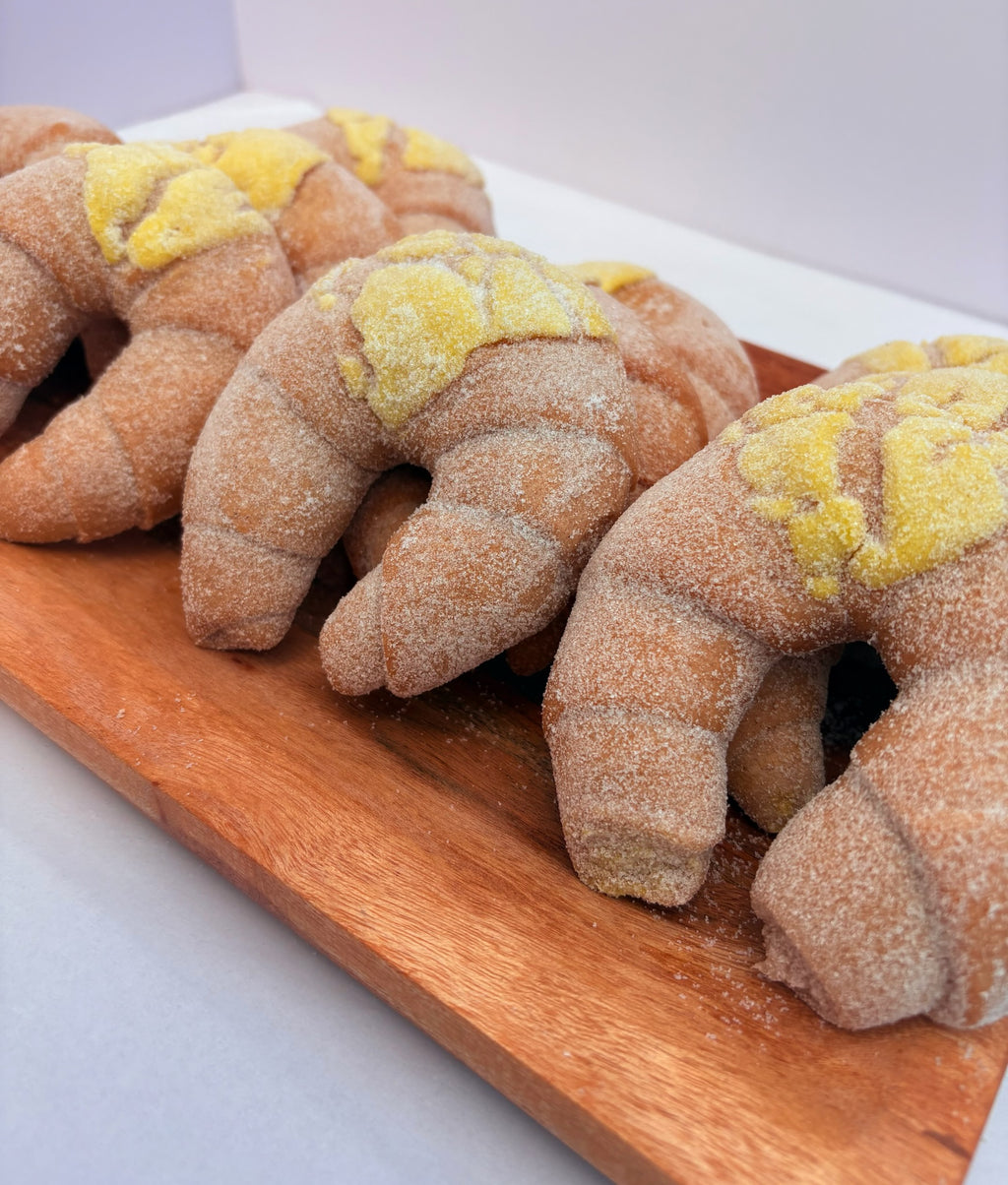 Cinnamon Horn/ Cuerno de Canela