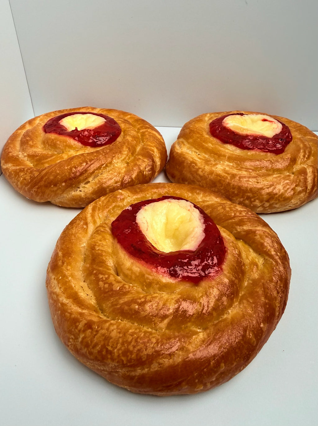 Round Danish / Danes Relleno Redondo
