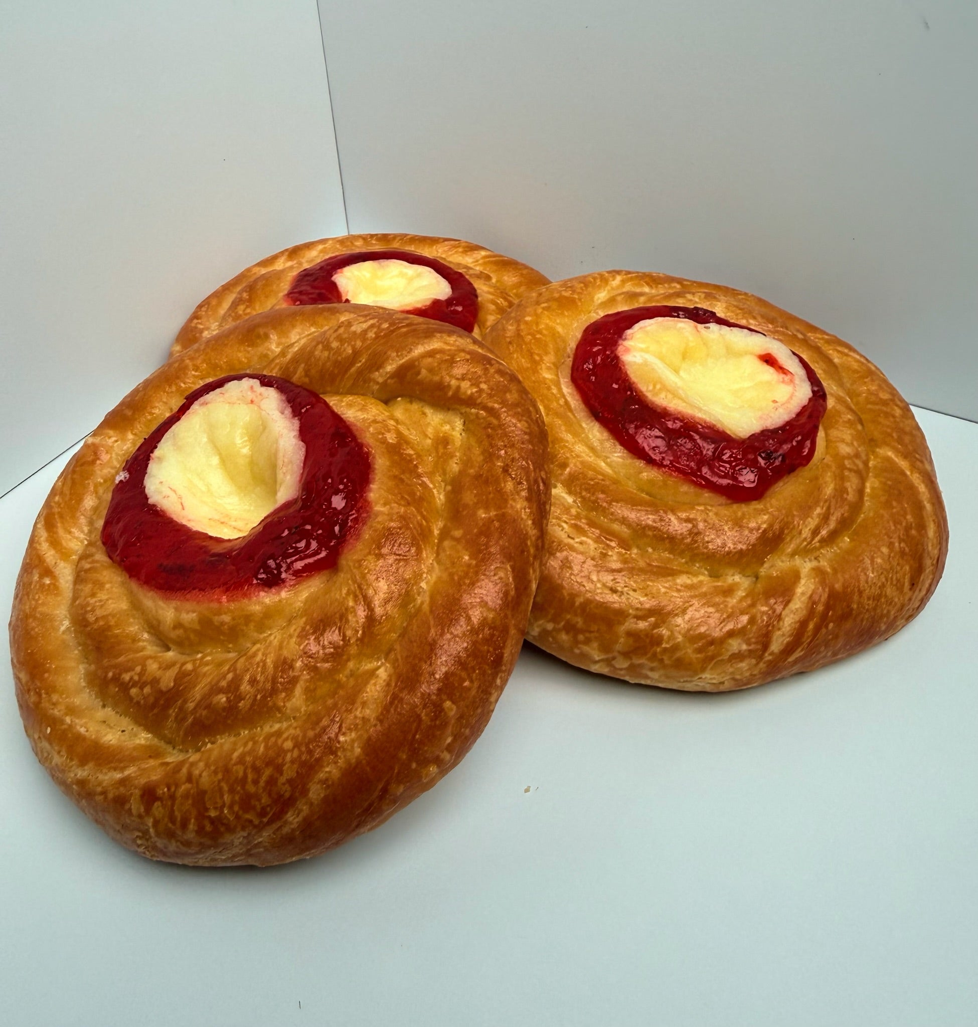 Round Danish / Danes Relleno Redondo