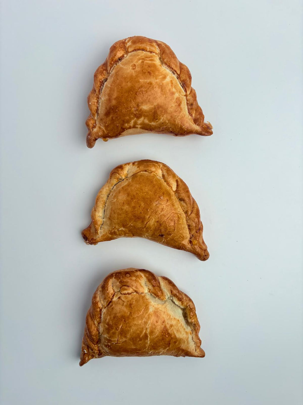 Mini Empanada de Piña / Mini Pineapple Empanada (Set of 3)